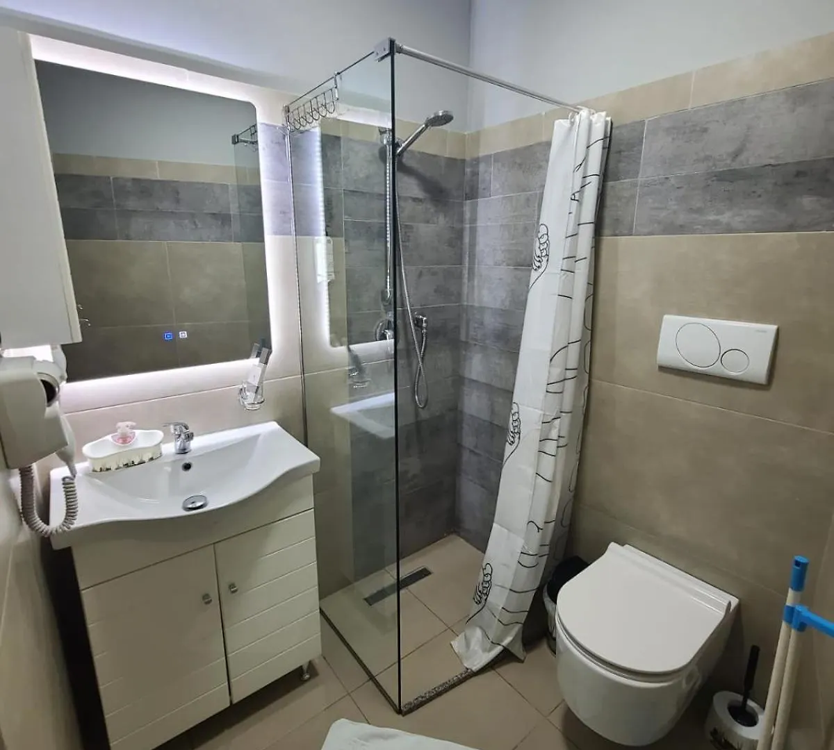 My Apartmens Rooms Tirana Centre